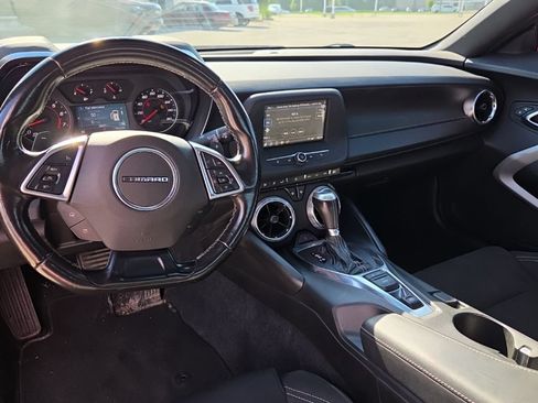 Used 2021 Chevrolet Camaro LT RWD image 10