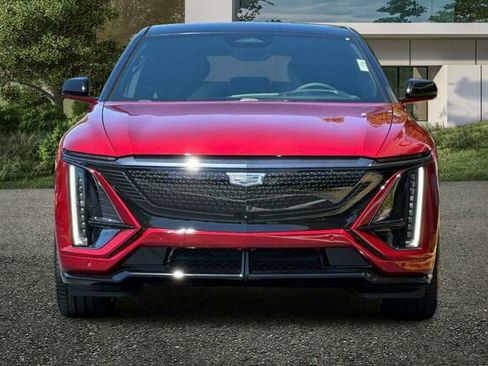 New 2026 Cadillac Lyriq V w/ LPO, Floor Liner Package image 9