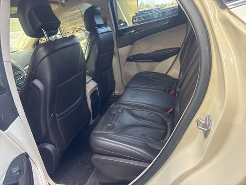 Used 2018 Lincoln MKC Select image 13