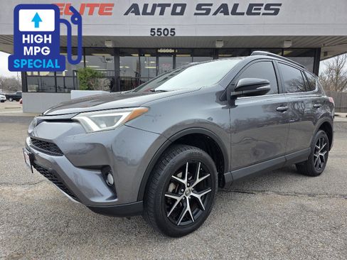 Used 2017 Toyota RAV4 SE w/ Power Special Value Package FWD image 1