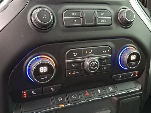 Used 2020 Chevrolet Silverado 1500 LT Trail Boss w/ Convenience Package image 21