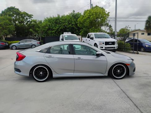 Used 2017 Honda Civic LX image 9