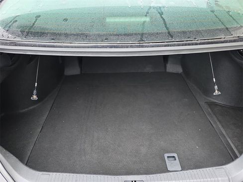 Used 2021 Toyota Avalon Limited image 25