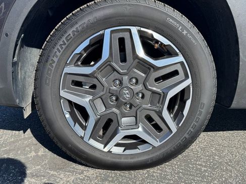 Used 2023 Hyundai Santa Fe Limited image 9