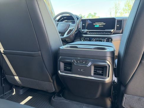 New 2026 Chevrolet Silverado 2500 LTZ w/ LTZ Plus Package AWD/4WD image 17