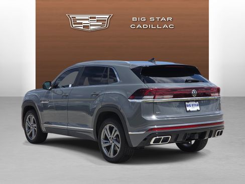 Used 2024 Volkswagen Atlas Cross Sport SEL R-Line AWD/4WD image 3