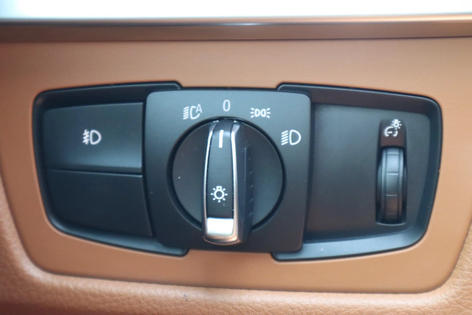 Used 2014 BMW 328d Sedan RWD image 29