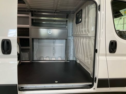 Used 2025 RAM ProMaster 2500 w/ Safety Group FWD image 20