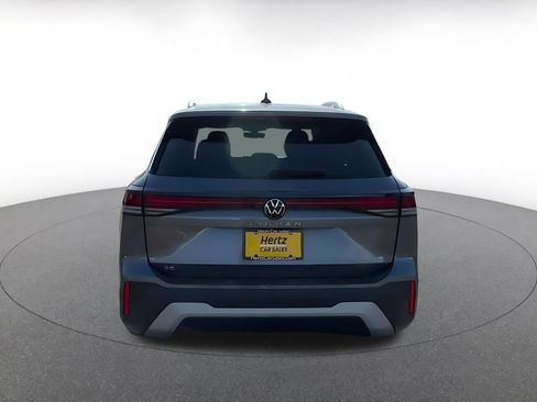 Used 2026 Volkswagen Tiguan SE FWD image 10