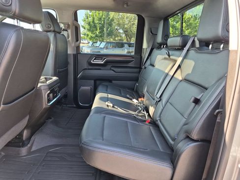 Used 2024 GMC Sierra 2500 Denali w/ Denali Reserve Package AWD/4WD image 38