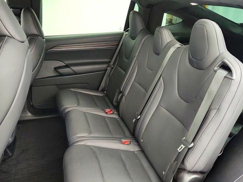Used 2024 Tesla Model X image 27