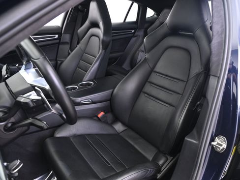 Certified 2020 Porsche Panamera GTS image 5