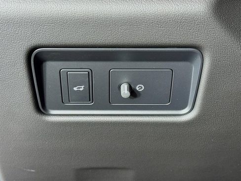 New 2026 Jaguar F-PACE R-Dynamic S image 10