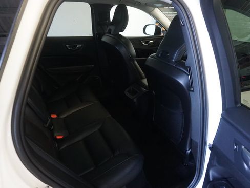 Used 2024 Volvo XC60 B5 Plus AWD/4WD image 24