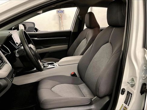 Used 2024 Toyota Camry LE image 24