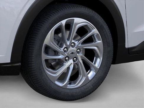 New 2027 Chevrolet Bolt LT w/ Comfort Package FWD image 9