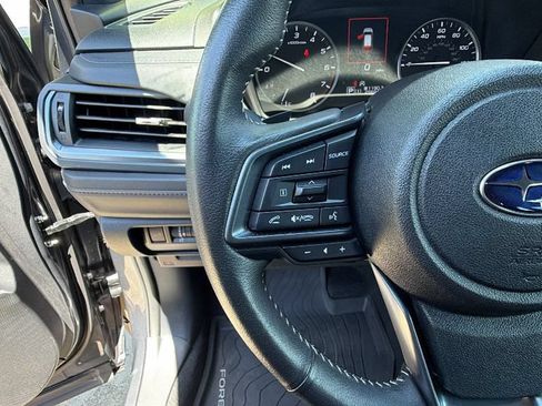 Used 2025 Subaru Forester Limited AWD/4WD image 28