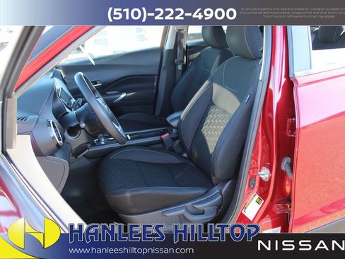 Used 2021 Nissan Kicks SV image 12