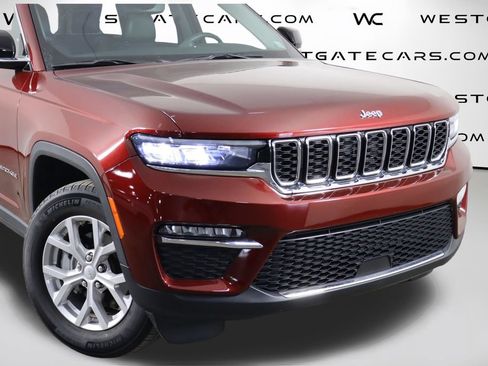 Used 2023 Jeep Grand Cherokee Limited AWD/4WD image 57