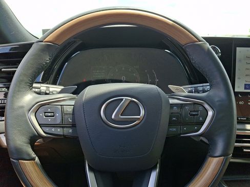 Used 2023 Lexus RX 350 Premium w/ Accessory Package AWD/4WD image 19