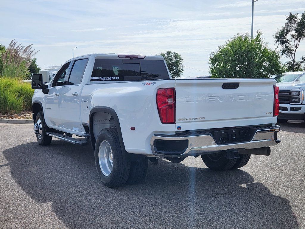 Used 2024 Chevrolet Silverado 3500 LTZ w/ LTZ Plus Package AWD/4WD image 5