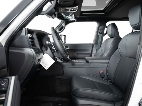 Used 2025 Lexus GX 550 image 14