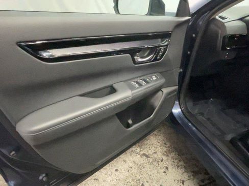 Used 2025 Honda CR-V EX-L image 28
