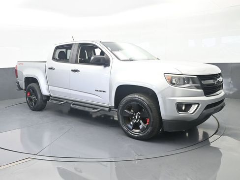 Used 2018 Chevrolet Colorado LT w/ Redline Special Edition AWD/4WD image 8