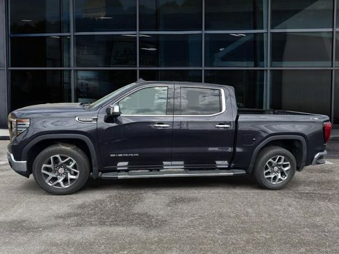 Used 2023 GMC Sierra 1500 SLT w/ SLT Premium Plus Package image 4