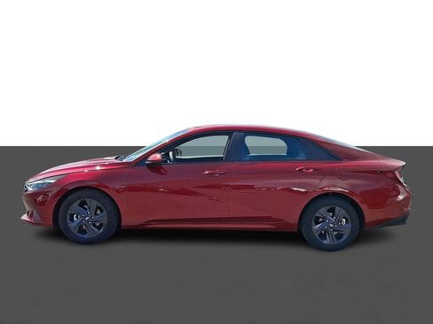 Used 2023 Hyundai Elantra SEL image 4