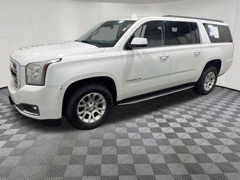 Used 2020 GMC Yukon XL SLT AWD/4WD image 4