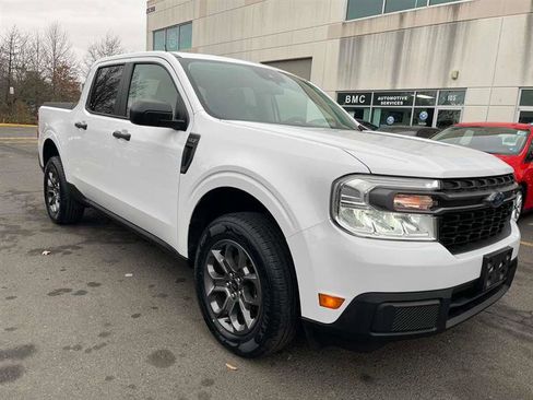 Used 2022 Ford Maverick XLT image 4