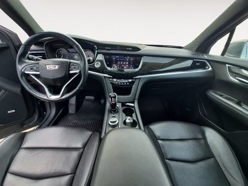Used 2020 Cadillac XT6 Premium Luxury FWD image 10