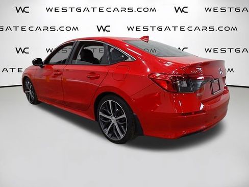 Used 2022 Honda Civic Touring image 5