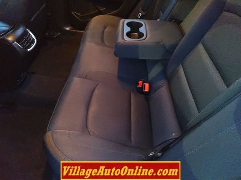 Used 2017 Chevrolet Malibu LT image 25