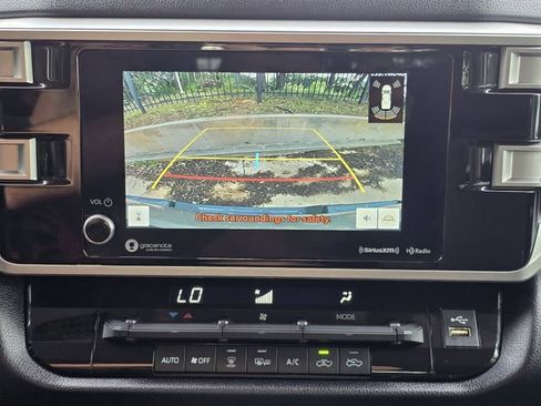 Used 2022 Toyota Tundra SR5 w/ Convenience Package RWD image 17