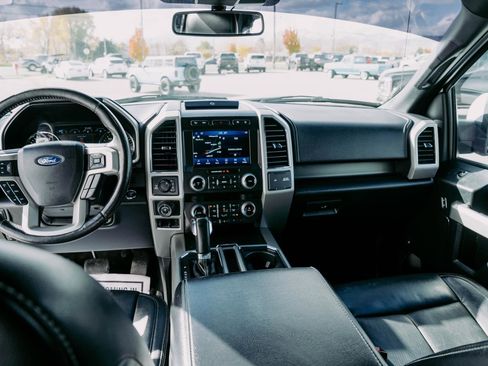 Used 2020 Ford F150 Lariat w/ Equipment Group 502A Luxury image 12