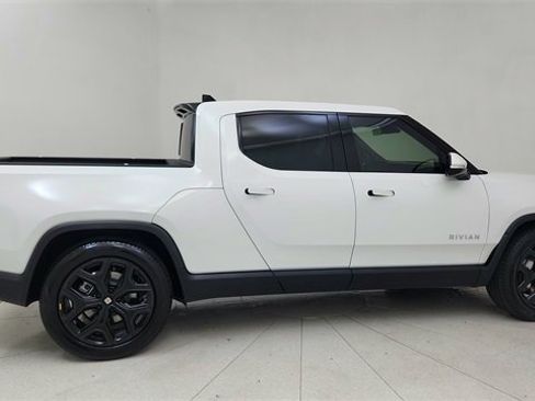 Used 2023 Rivian R1T Adventure image 6