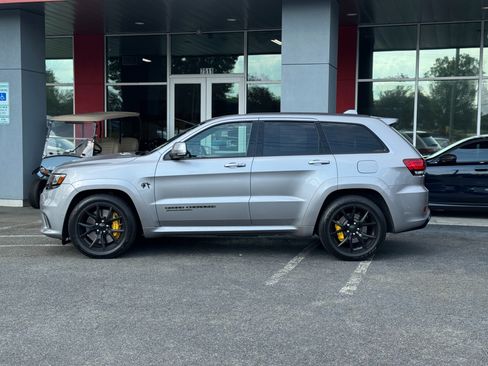 Used 2018 Jeep Grand Cherokee Trackhawk w/ Trailer Tow Group IV AWD/4WD image 4