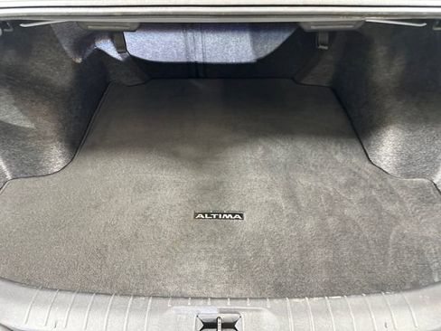 Certified 2025 Nissan Altima 2.5 SR image 26