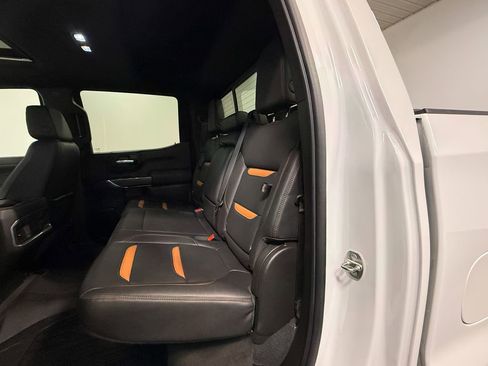 Used 2020 GMC Sierra 1500 AT4 w/ AT4 Premium Package image 8