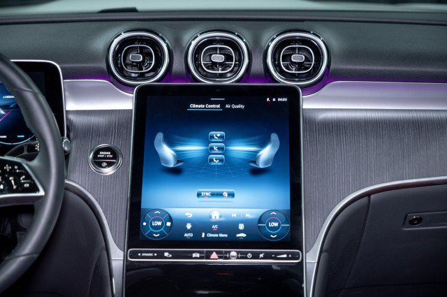 Certified 2026 Mercedes-Benz GLC 300 image 17