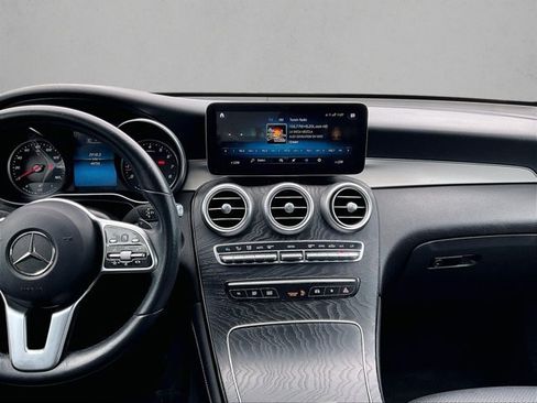 Used 2021 Mercedes-Benz GLC 300 image 8