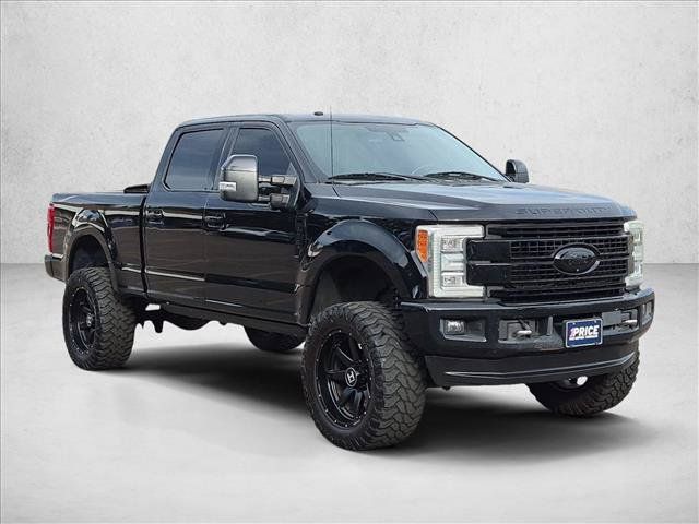 Used 2017 Ford F350 Platinum w/ Platinum Ultimate Package AWD/4WD image 3