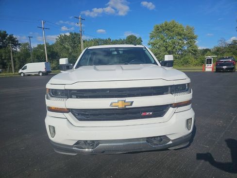 Used 2018 Chevrolet Silverado 1500 LT w/ All Star Edition AWD/4WD image 2