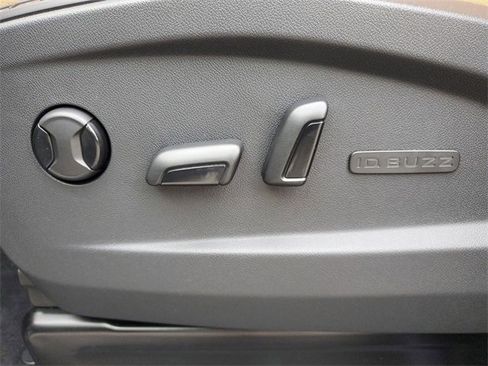 New 2025 Volkswagen ID. Buzz Pro S image 20