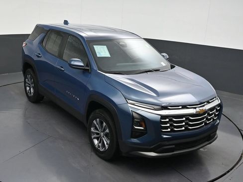 Used 2025 Chevrolet Equinox LT FWD image 21