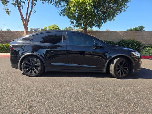Used 2022 Tesla Model X Plaid AWD/4WD image 9