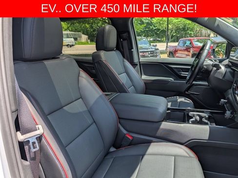 Used 2025 Chevrolet Silverado EV RST AWD/4WD image 19