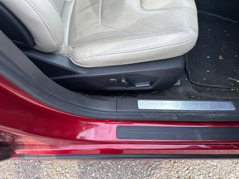 Used 2016 Ford Fusion Titanium FWD image 8